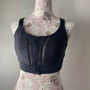 Fabletics Sports Bra  in Black Size L